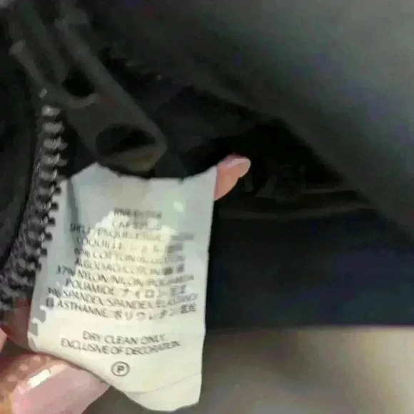 Armani Exchange Women's Black Pencil Skirt Back Zip, Zip Pockets Cotton - size 2 - Picture 5 of 7